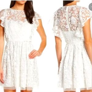 NWT ML Monique Lhuillier Floral Embroidery Ruffle Party Dress Bridal White Dress